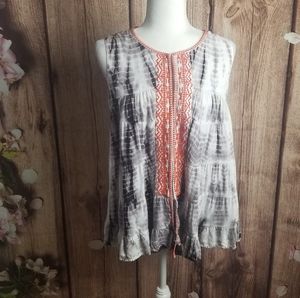 Kyla Seo embroidered open front top size XS